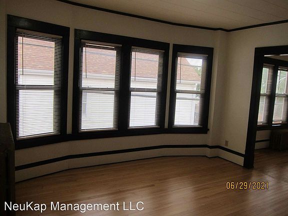 5th image of 912A E Wright St #A