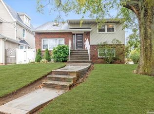 10317 Farmers Blvd, Hollis, NY 11423