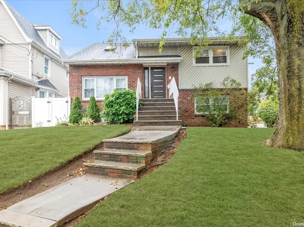 10317 Farmers Blvd, Hollis, NY 11423