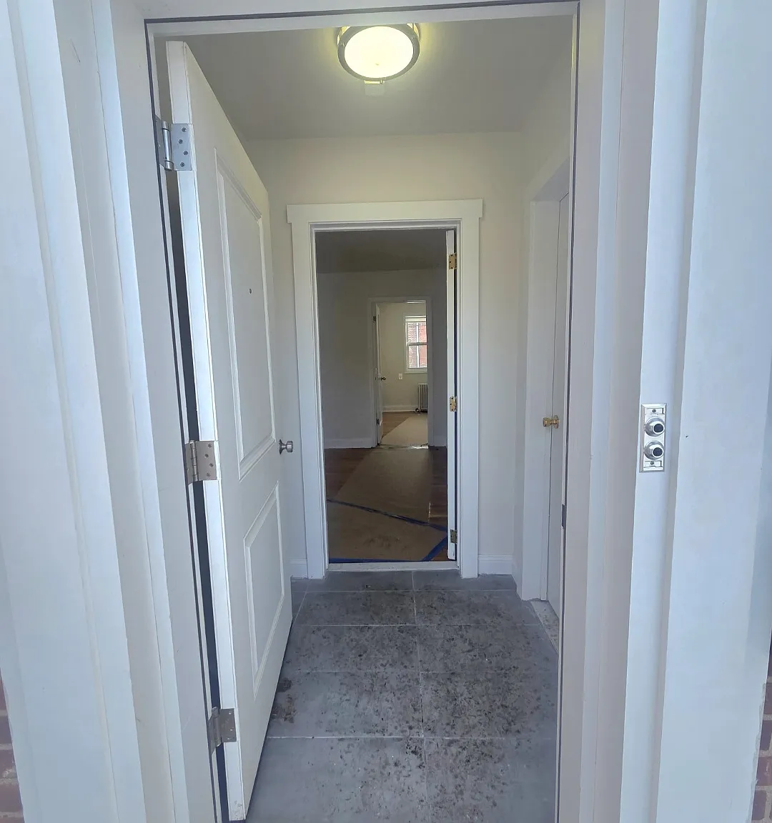 3 bed, 994 sqft, $3,000 — Photo 2