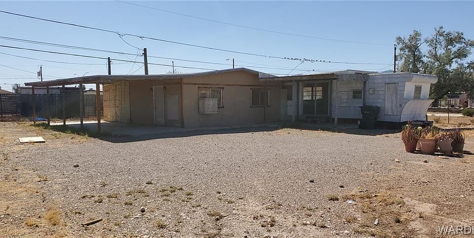 1st image of 914 Sandy Beach Dr