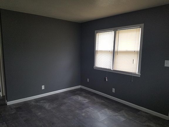 3rd image of 4204 Fisher St