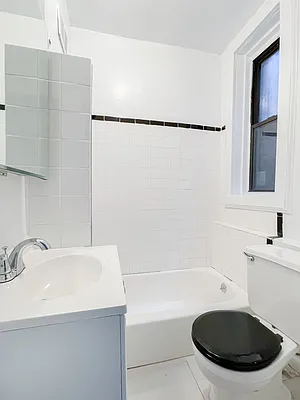 Rented by City Connections Realty | media 20