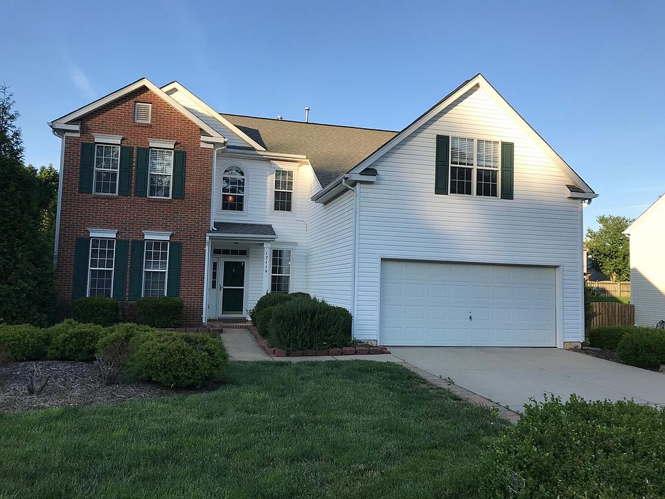 1st image of 17119 Cambridge Woods Ct
