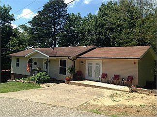 1st image of 121 Craddock Dr