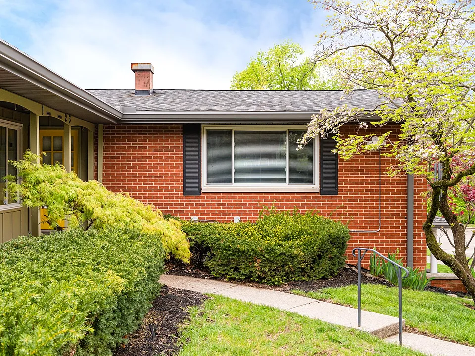 1258 Westcliff Ct #3