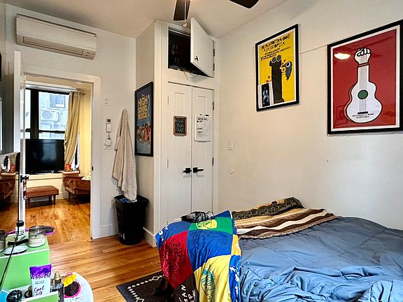3rd image of 279 Kosciuszko St #105A