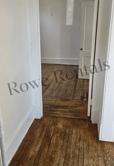 208 N Clark St #208 — Photo 8