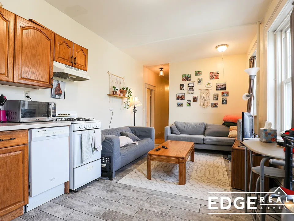 30 Reedsdale St #3