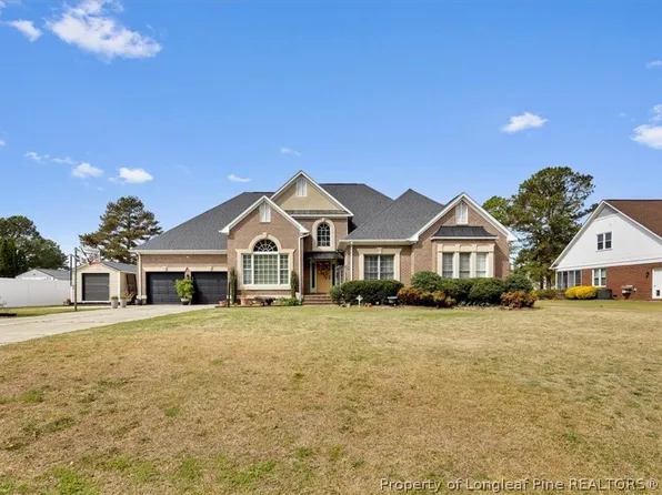 1214 Four Wood Dr, Fayetteville, NC 28312