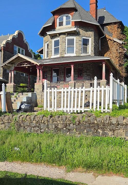 1st image of 836 N 63rd St
