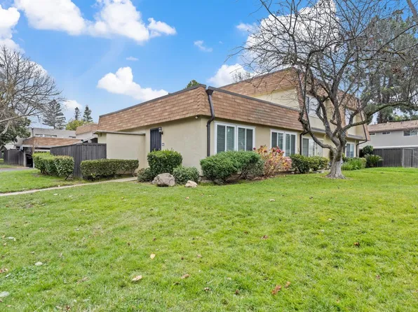 8833 La Riviera Dr Unit A, Sacramento, CA 95826