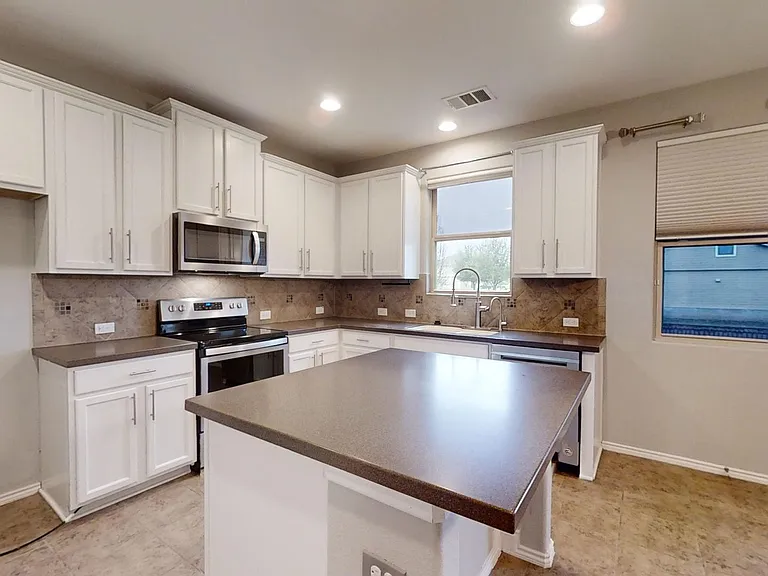 2915 Thunder Gulch — Photo 7