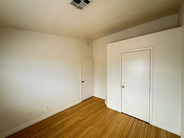 2621 Adelante Ave #108 — Photo 12