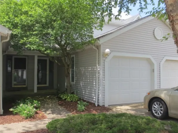 696 Crownwood Ct, Streetsboro, OH 44241
