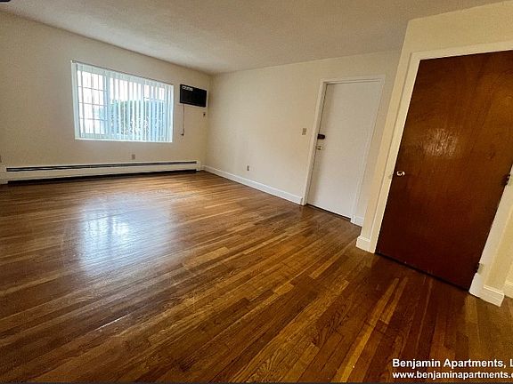 4th image of 0 Brattle Dr APT 9