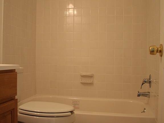 5th image of 5060 Harford Ln
