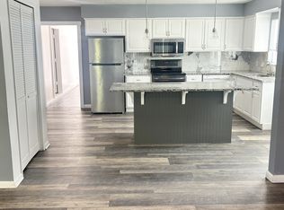 1719 E Fort Union Blvd, Cottonwood Heights, UT 84121