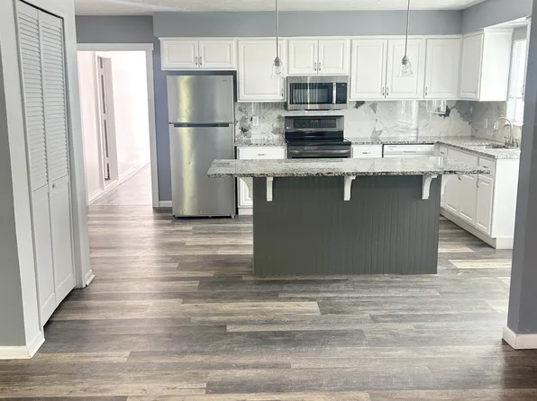 1719 E Fort Union Blvd, Cottonwood Heights, UT 84121