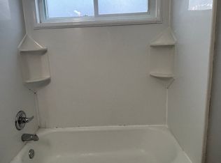 1636 Kenwood St, Inkster, MI 48141