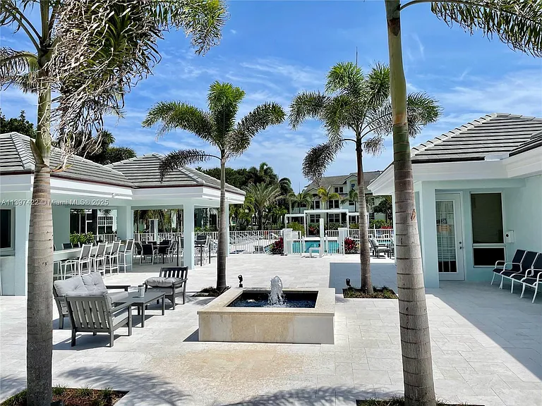 905 Mainsail Cir #905 — Photo 24
