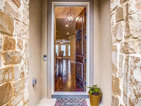 2nd image of 5504 Rowlett Creek Way