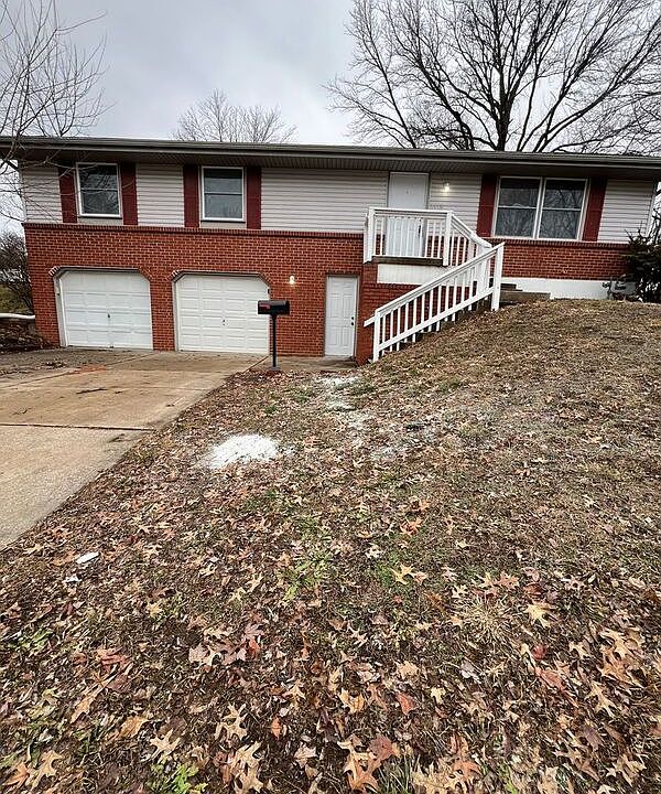 1st image of 3118 S Linwood Ave