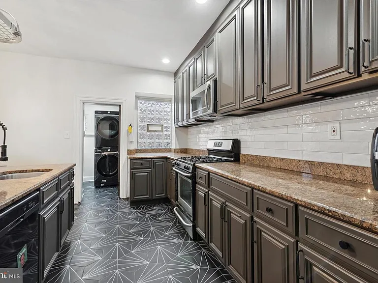 5400 Woodcrest Ave — Photo 28