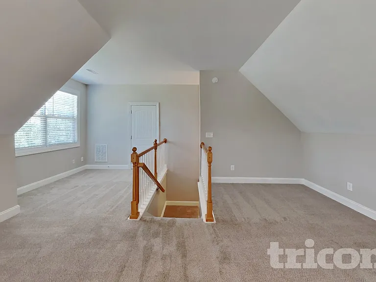 1306 Crescent Ridge Dr — Photo 15