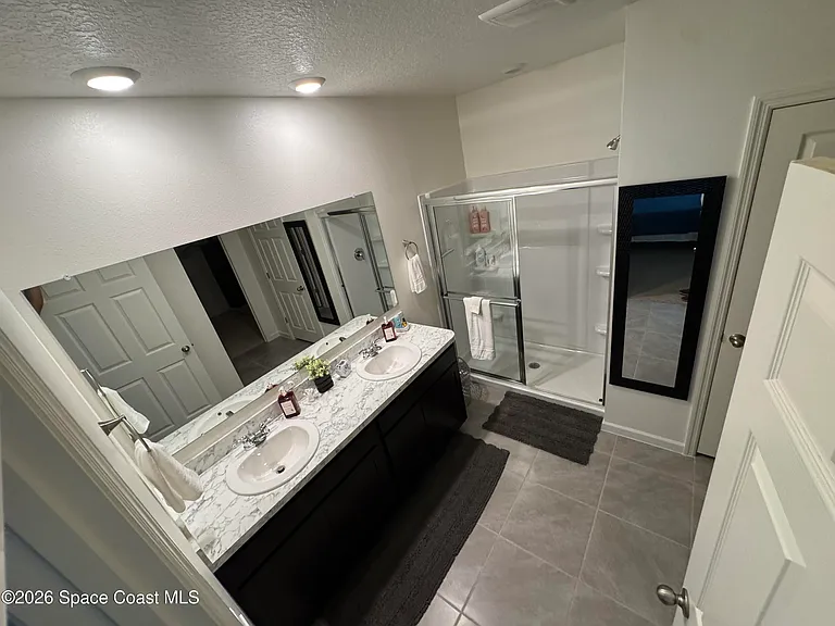 1349 Ashford Ave NE — Photo 9