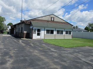 476 Columbia Ave, Depew, NY 14043