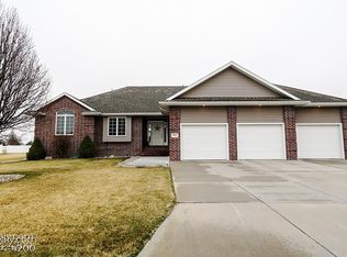 4117 Fleetwood Rd, Grand Island, NE 68803