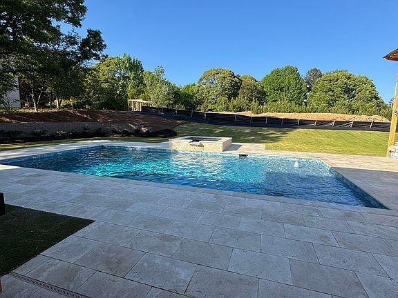 5th image of 3425 Thompson Mill Rd