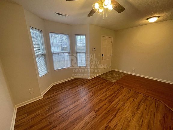2nd image of 695 Pimlico Dr