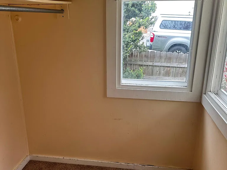 168 Lincoln St — Photo 6