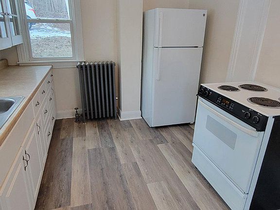 3rd image of 289 Arcola Rd