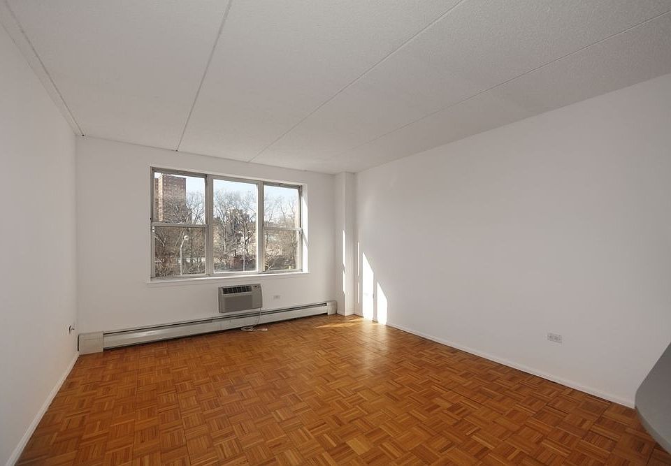 1st image of 280 E 2nd St #901
