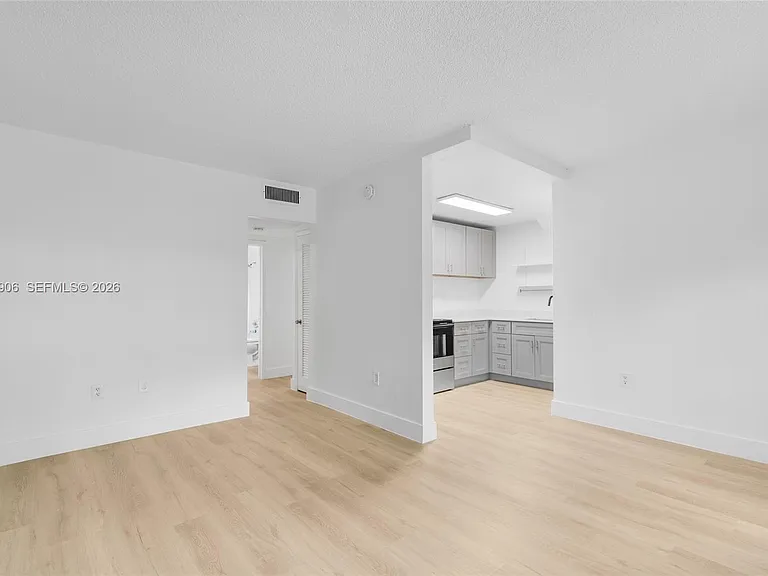 13880 NE 20th Pl #2 — Photo 14