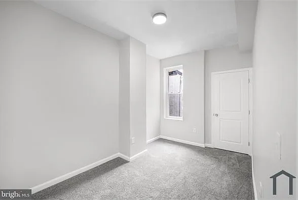 2402 Presbury St — Photo 15