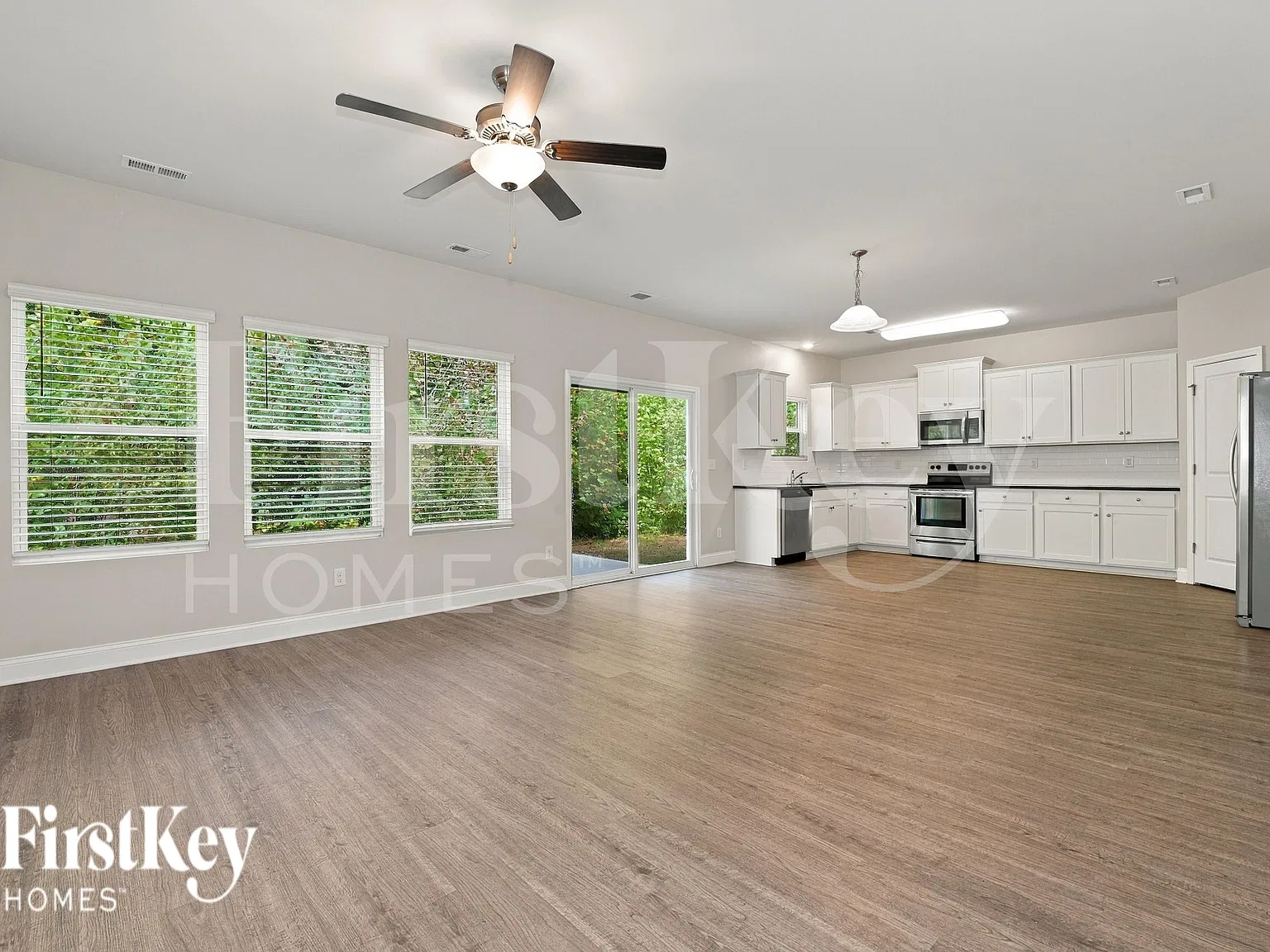 3 bed, 2.5 bath, 1841 sqft, $2,290 — Photo 4