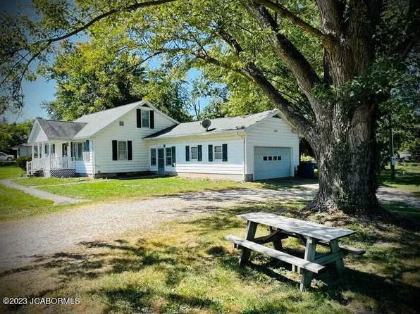 8411 State Road J, New Bloomfield, MO 65063