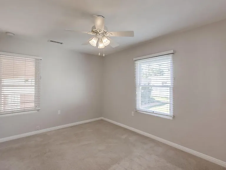 4854 Edgeware Rd — Photo 9