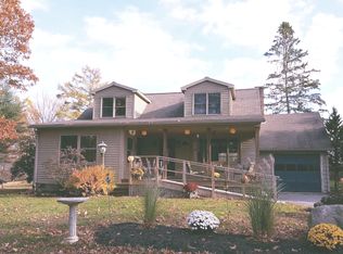 203 County Rd, Woodstock, CT 06281