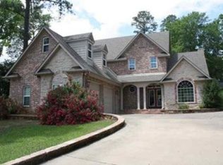 3703 Ben Hogan Dr, Longview, TX 75605