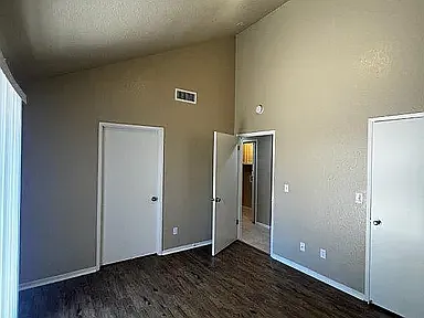 2 bed, 1225 sqft, $1,830 — Photo 4