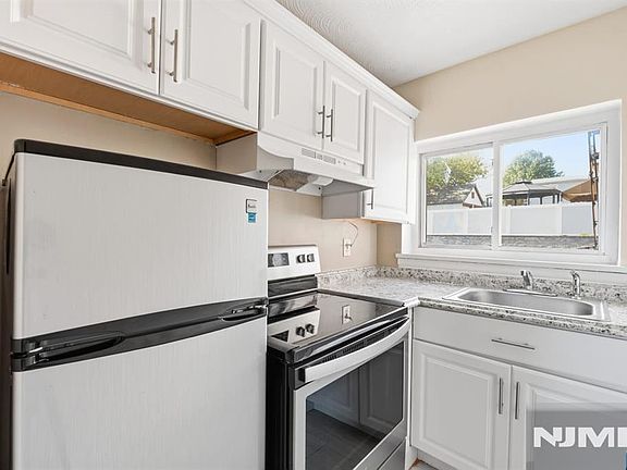4th image of 207 Polifly Road #4