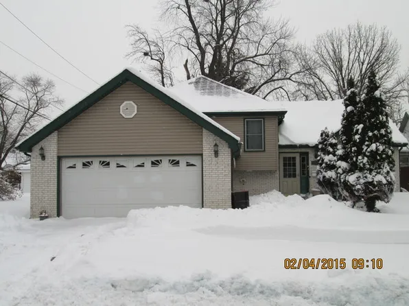 13353 Chicago St, Blue Island, IL 60406