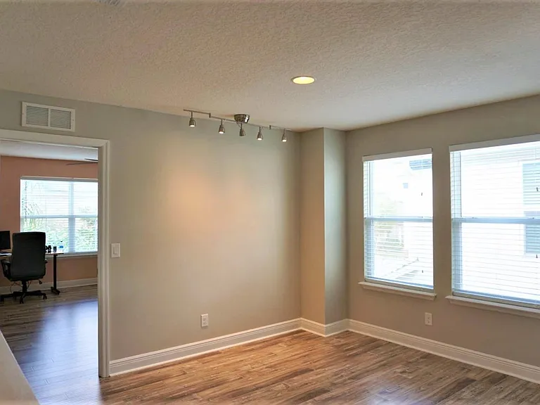 4207 Oak Lodge Way — Photo 26