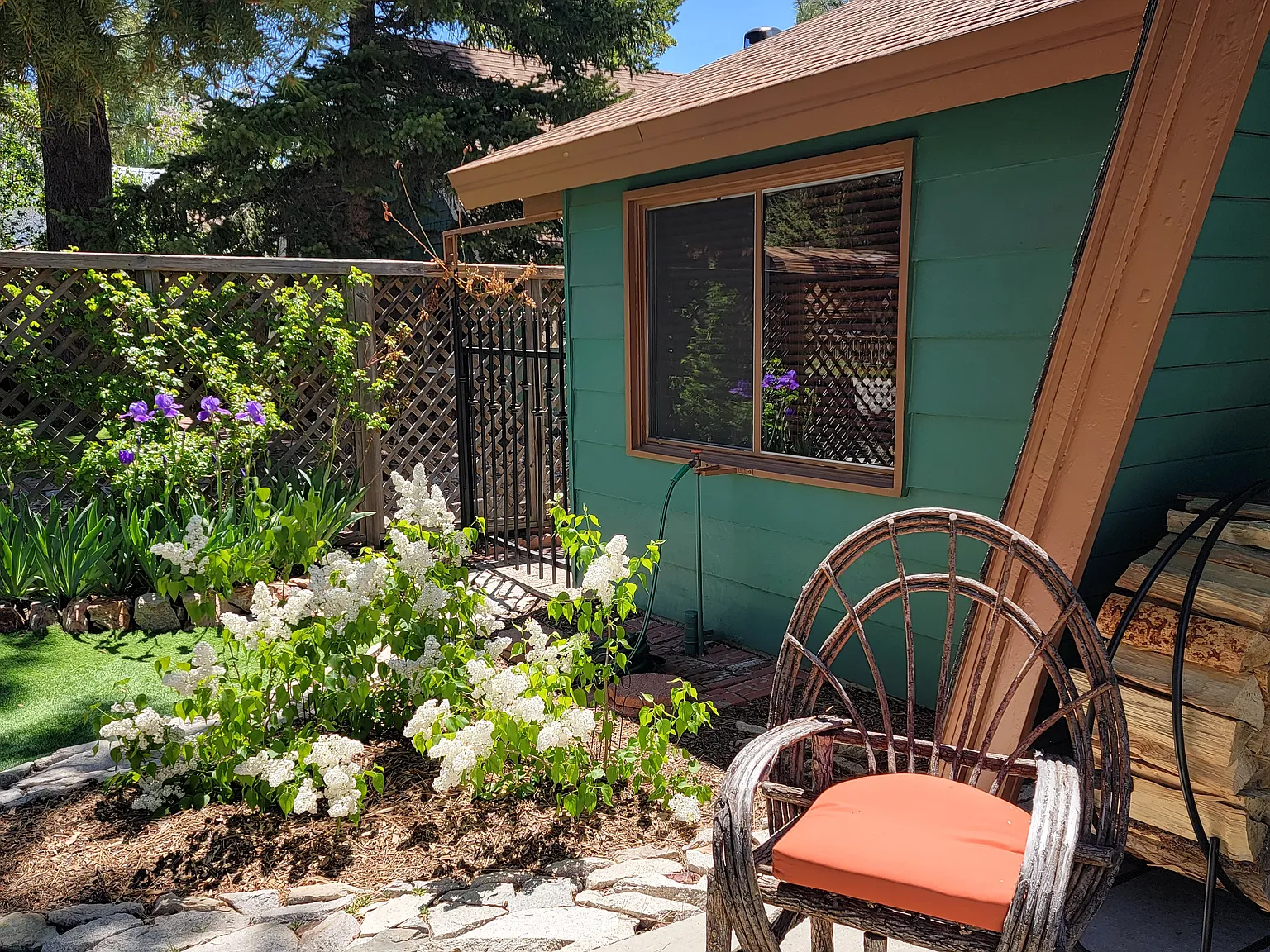 2 bed, 660 sqft, $1,550 — Photo 3