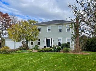 143 Steeplebush Rd, Shelburne, VT 05482